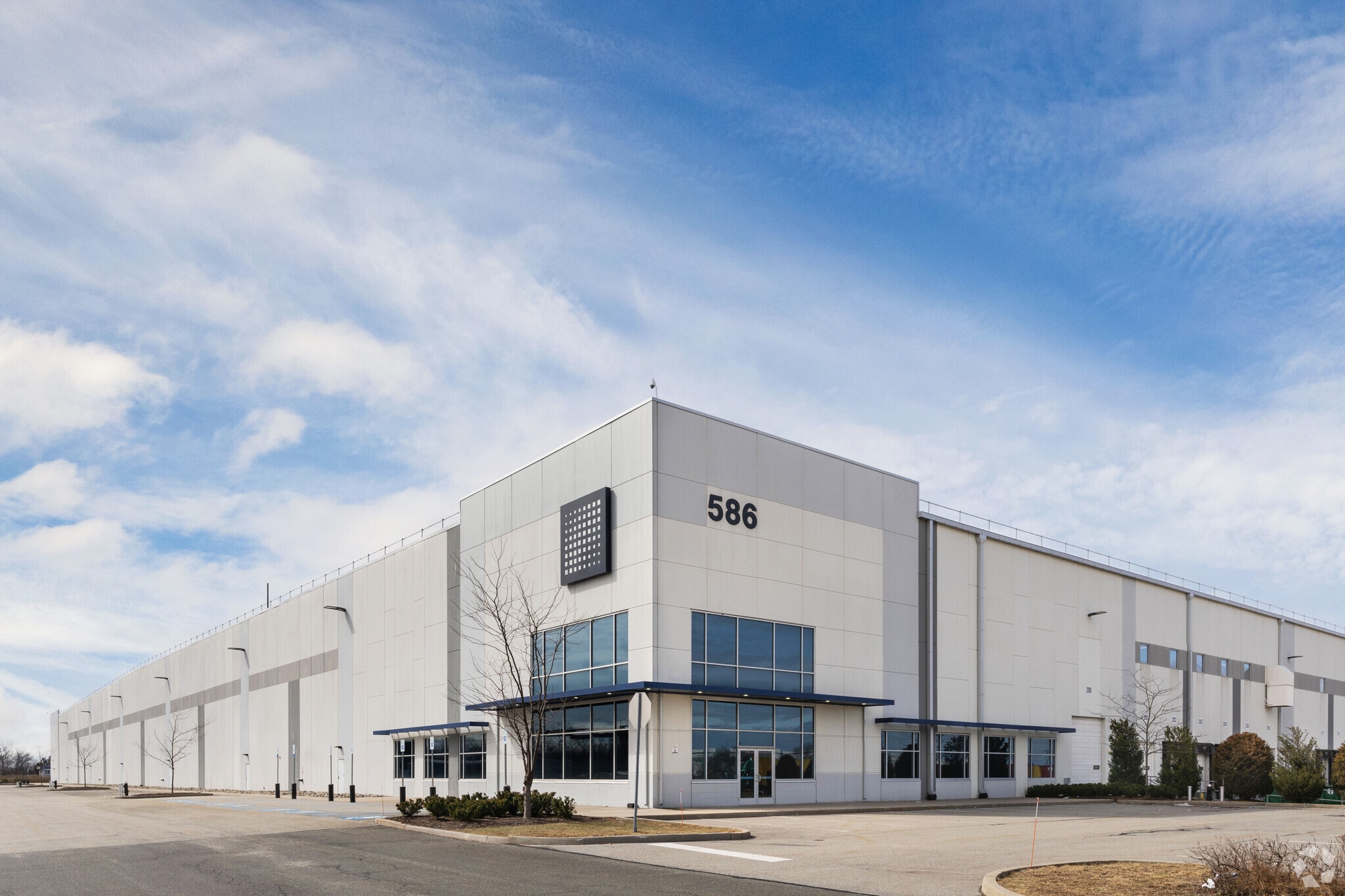 586 Gulf Ave, Staten Island, NY for lease Building Photo- Image 1 of 17