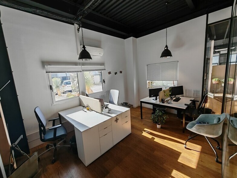 Bureau dans Pérols à louer - Photo du bâtiment - Image 3 de 16