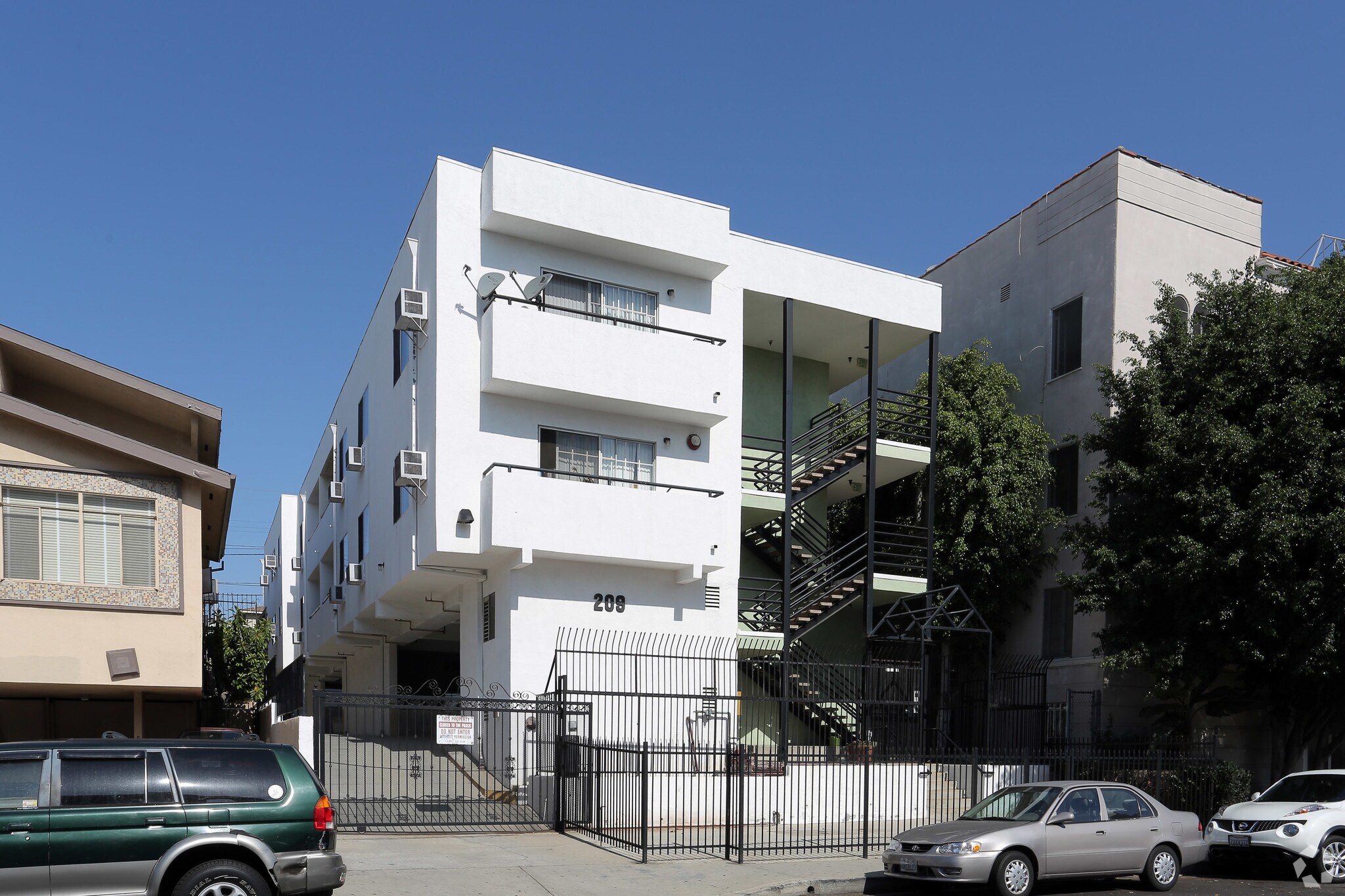 209 S Alexandria Ave, Los Angeles, CA à vendre Photo principale- Image 1 de 30