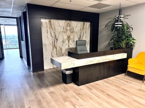 16133 Ventura Blvd, Encino, CA à louer Photo intérieure- Image 1 de 9