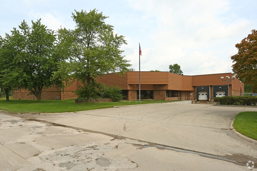 6775 Brandt St, Romulus, MI à louer - Photo du bâtiment - Image 1 de 8
