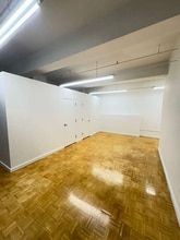147 W 35th St, New York, NY for lease Interior Photo- Image 2 of 8