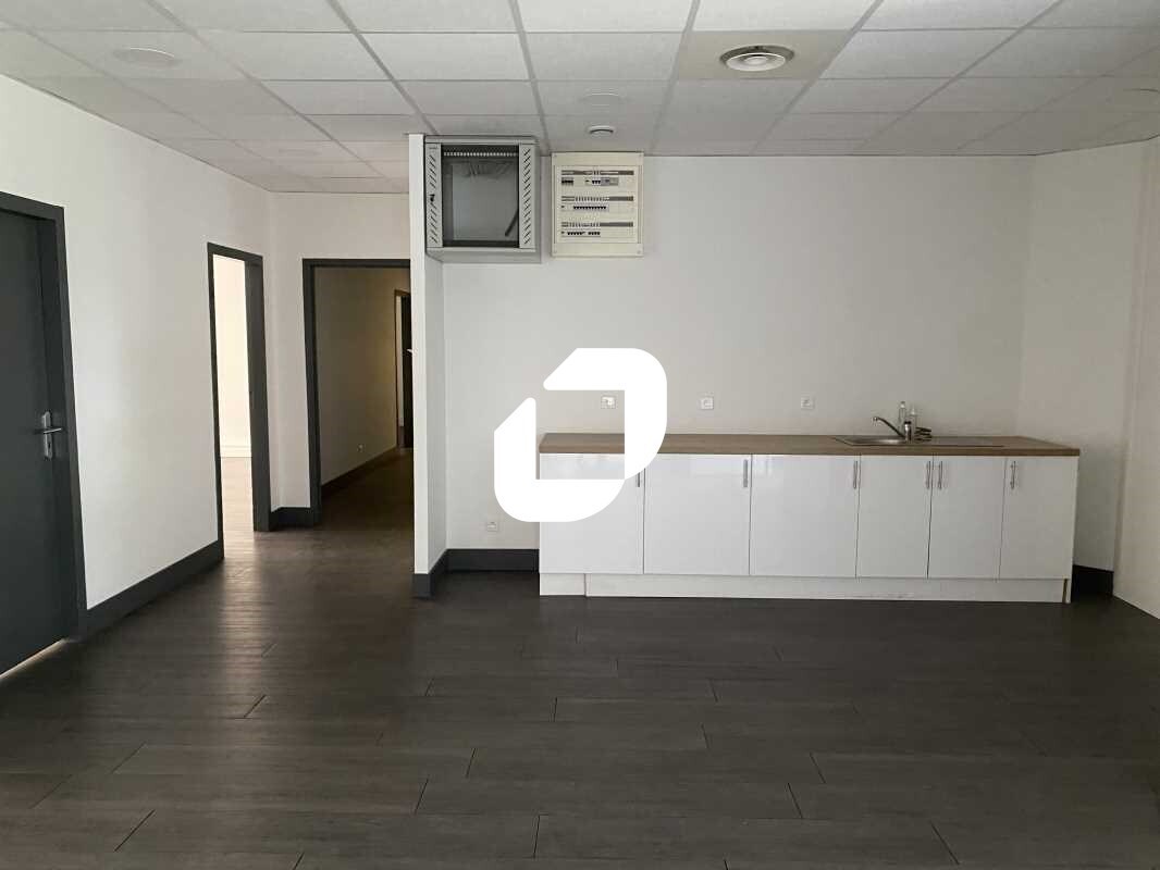 Office in Mérignac for sale Interior Photo- Image 1 of 34