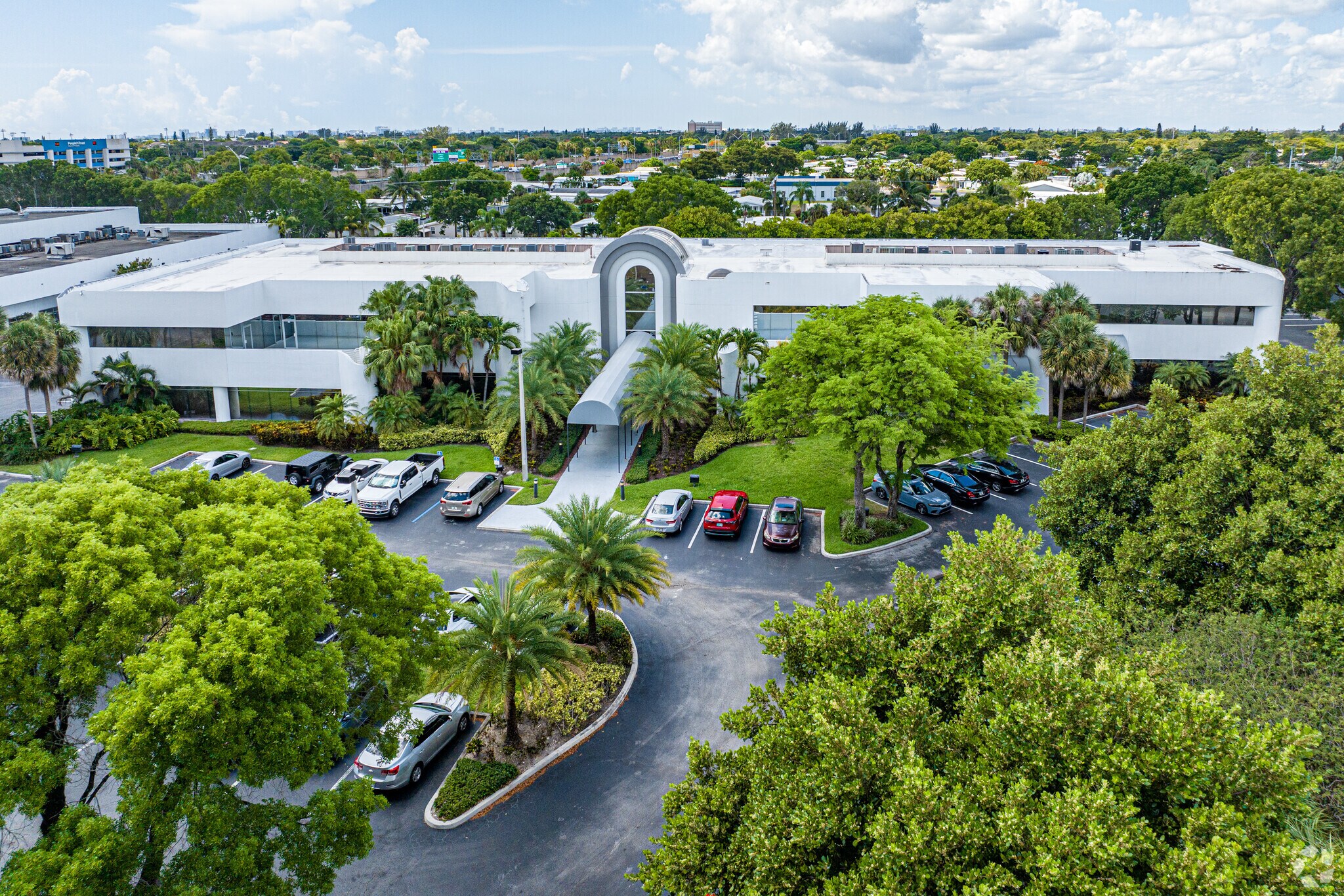 1400 E Newport Center Dr, Deerfield Beach, FL à louer Photo principale- Image 1 de 20