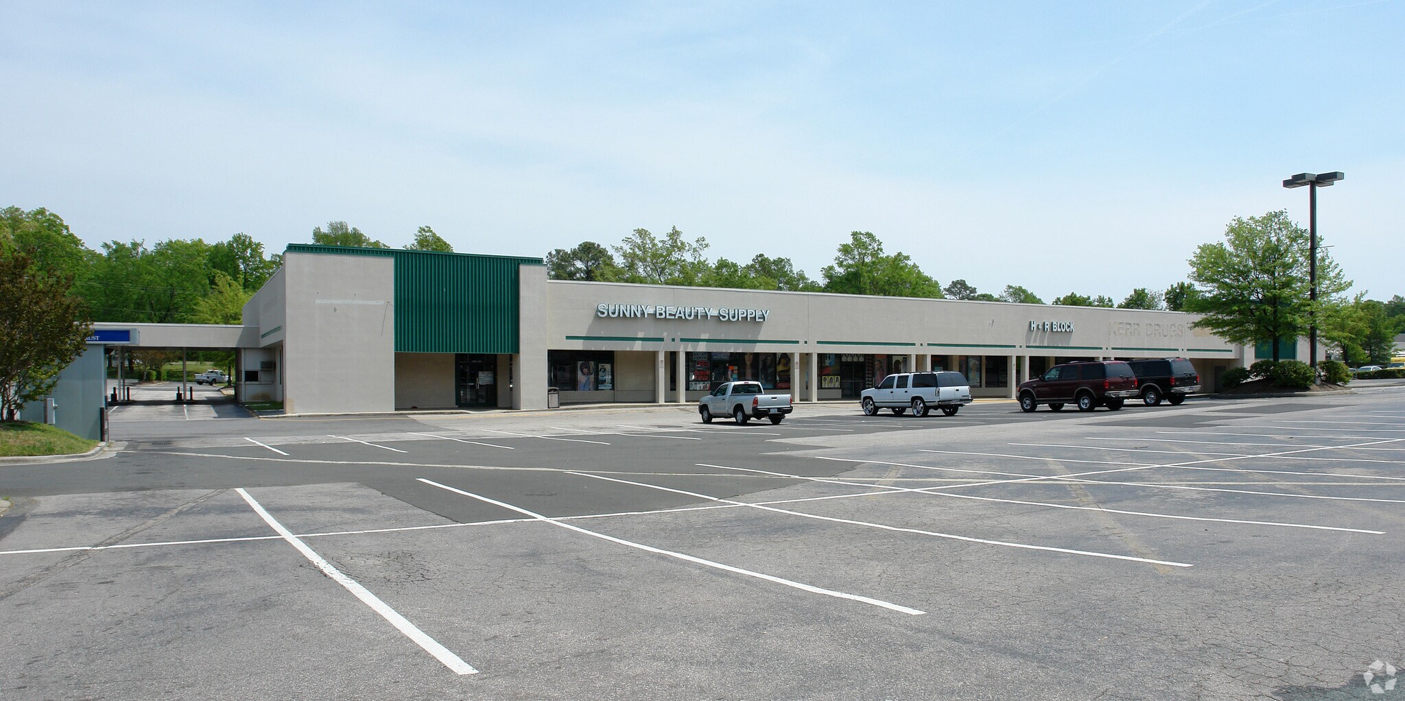 1100 N Miami Blvd, Durham, NC for sale Primary Photo- Image 1 of 5