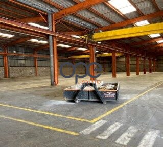 Industrial in SAINT-OUEN-L'AUMONE for lease - Interior Photo - Image 3 of 4