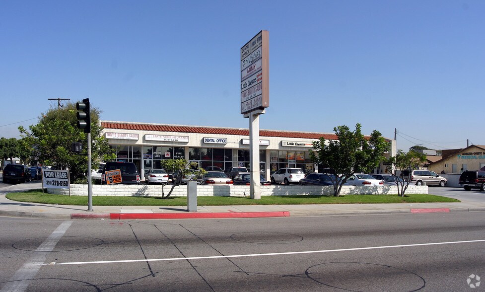 239-251 W Carson St, Carson, CA à louer - Photo du bâtiment - Image 2 de 14