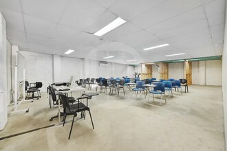 4 Marsh St, Clyde for sale Interior Photo- Image 1 of 3
