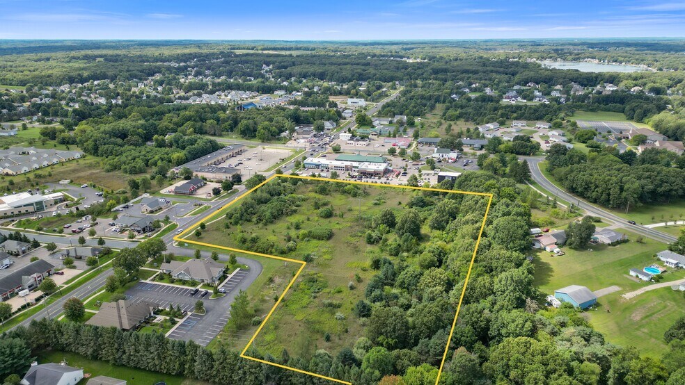 6850 Q Ave, Kalamazoo, MI à vendre - Photo du bâtiment - Image 3 de 3