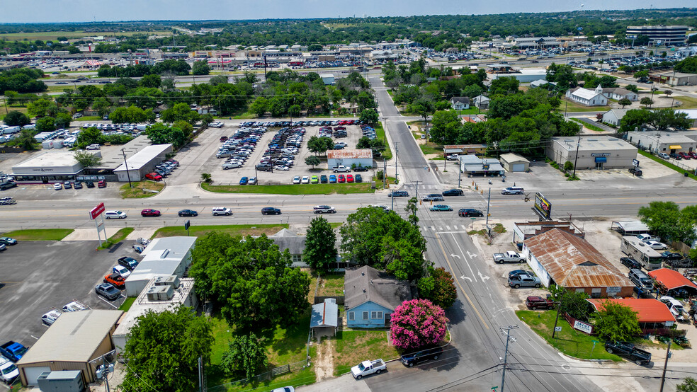 180 S Business 35, New Braunfels, TX for sale - Building Photo - Image 2 of 7