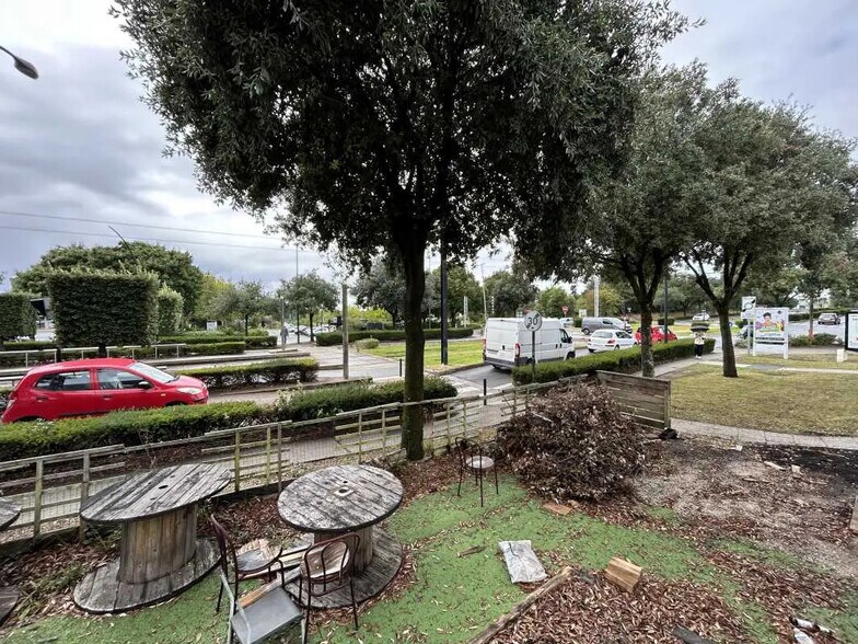 Commerce de détail dans Saint-Herblain à louer - Photo du bâtiment - Image 3 de 6