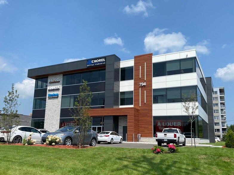 794 Boul Du Cure-Labelle, Blainville, QC à vendre - Photo principale - Image 1 de 13