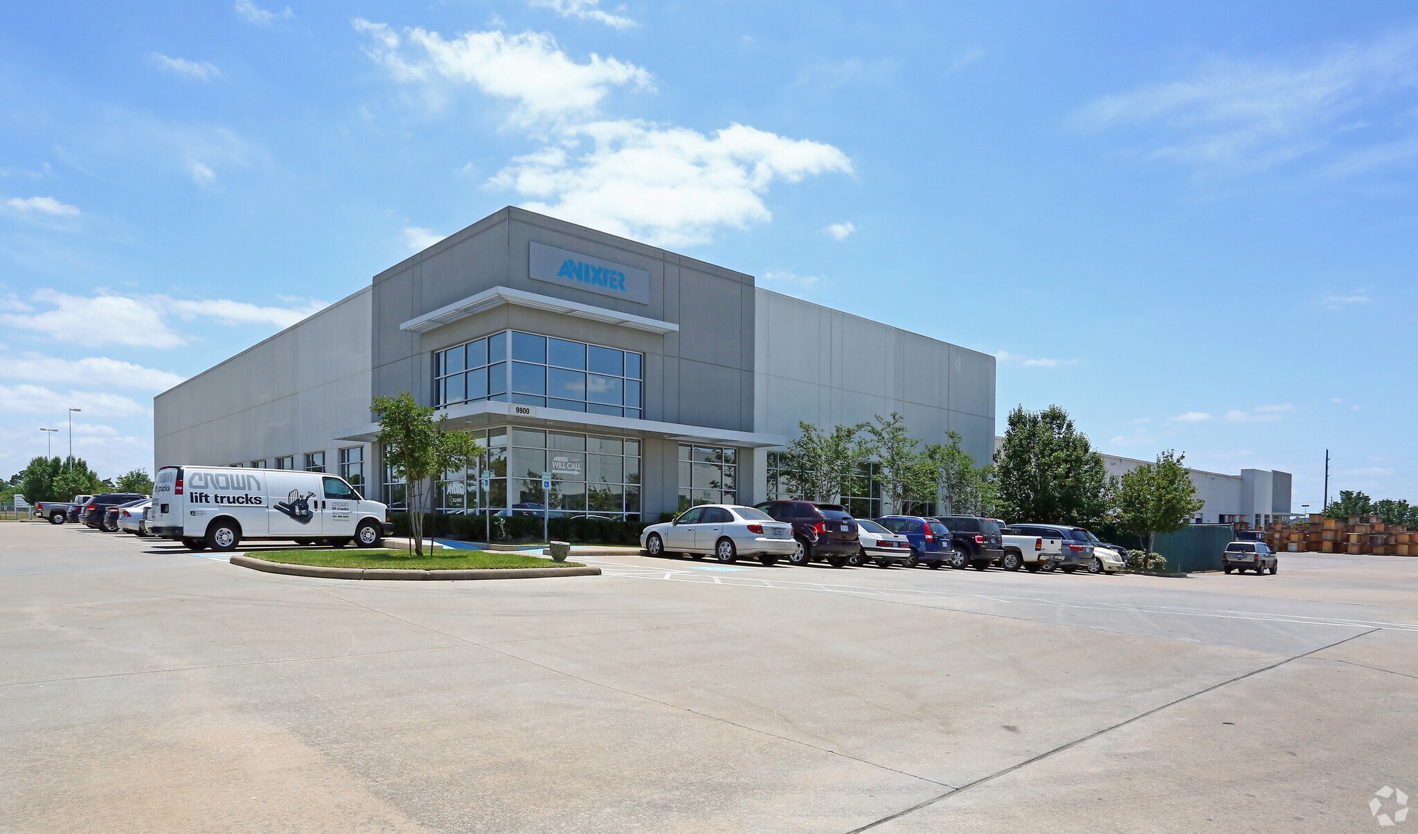 9900 Sam Houston Center Dr, Houston, TX for lease Building Photo- Image 1 of 9