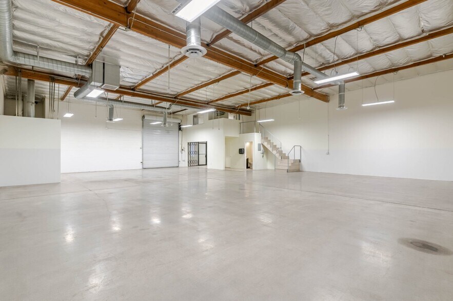 12455 Branford St, Pacoima, CA à vendre - Photo principale - Image 2 de 14