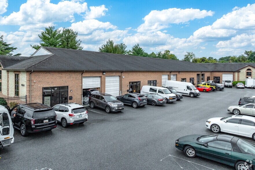 1654 Crofton Blvd, Crofton, MD à louer - Photo du bâtiment - Image 2 de 4