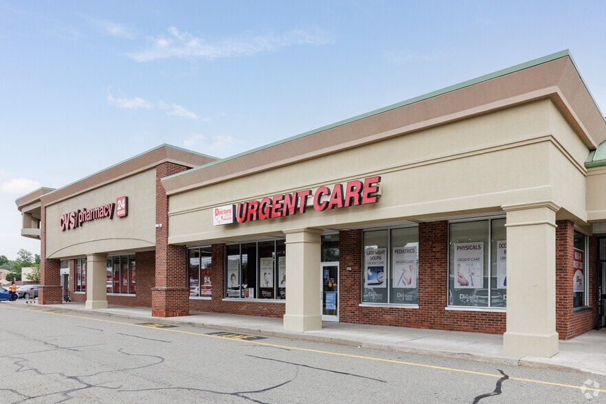 790-800 Bloomfield Ave, West Caldwell, NJ for lease - Building Photo - Image 3 of 5