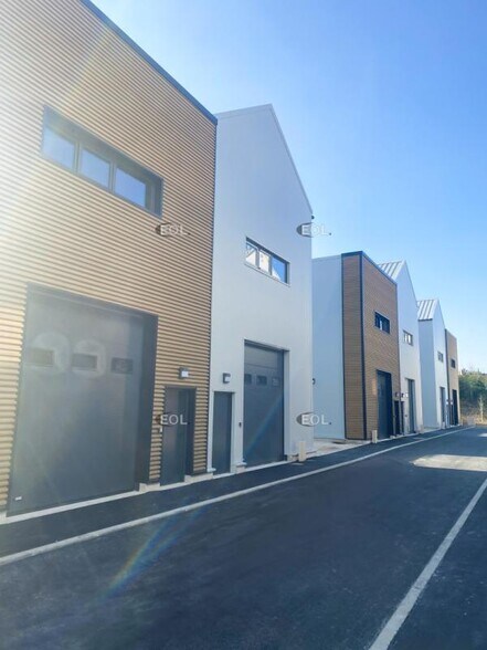 Flex dans Bagnolet à louer - Photo du bâtiment - Image 1 de 10
