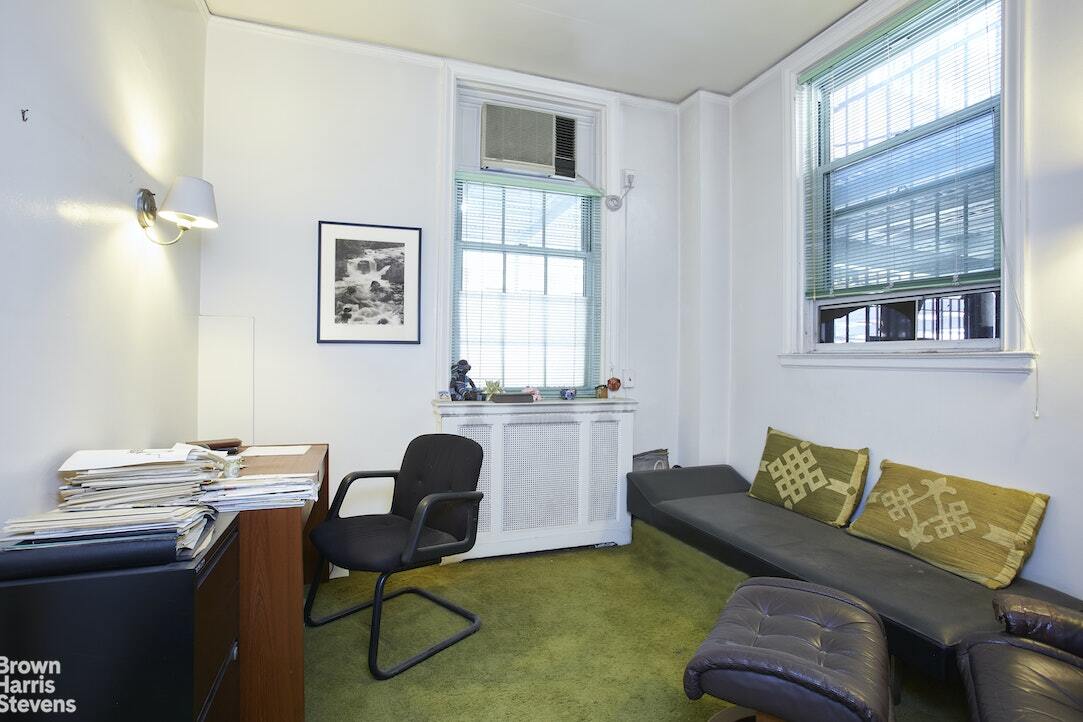 133 E 64th St, New York, NY 10065 - Unit Coop -  - Interior Photo - Image 2 of 10
