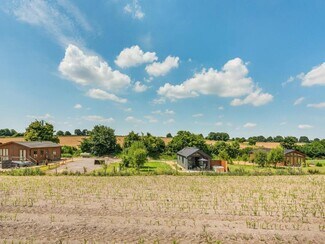 Plus de détails pour Earthpits Ln, Salisbury - Spécialité à vendre