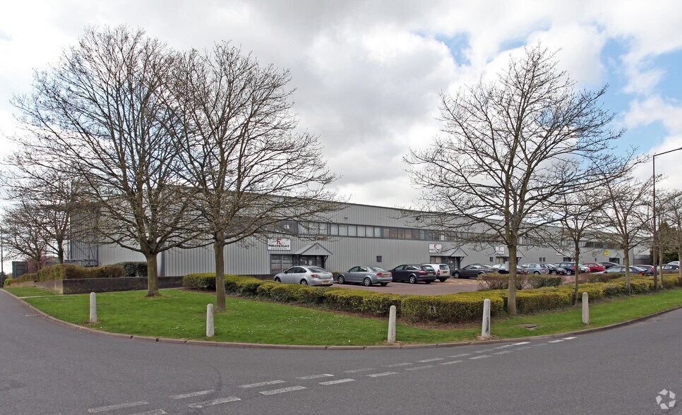 Erica Rd, Milton Keynes à louer - Photo du bâtiment - Image 2 de 6