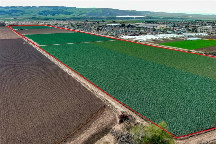 Flower Ave, Guadalupe, CA à vendre - Photo du bâtiment - Image 3 de 30