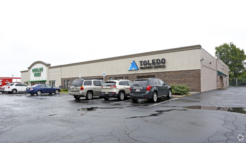 115 S Reynolds Rd, Toledo, OH for sale - Primary Photo - Image 2 of 4