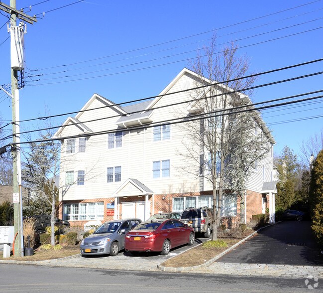 119-123 Montgomery Ave, Scarsdale, NY à vendre - Photo du bâtiment - Image 3 de 3