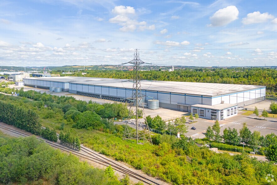 Europa Way, Sheffield à louer - Aérien - Image 2 de 4