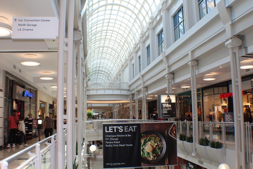 49 W Maryland St, Indianapolis, IN à louer - Photo du bâtiment - Image 3 de 99