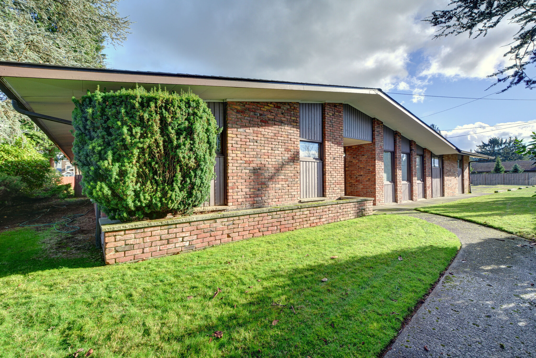 403 S Granite Ave, Granite Falls, WA for lease Building Photo- Image 1 of 21