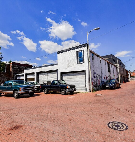 H Street Alley Portfolio portefeuille de 3 propriétés à vendre sur LoopNet.ca - Photo principale - Image 3 de 3