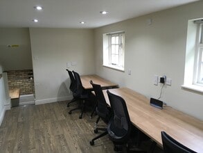 56 High St, Cambridge for lease Interior Photo- Image 2 of 4
