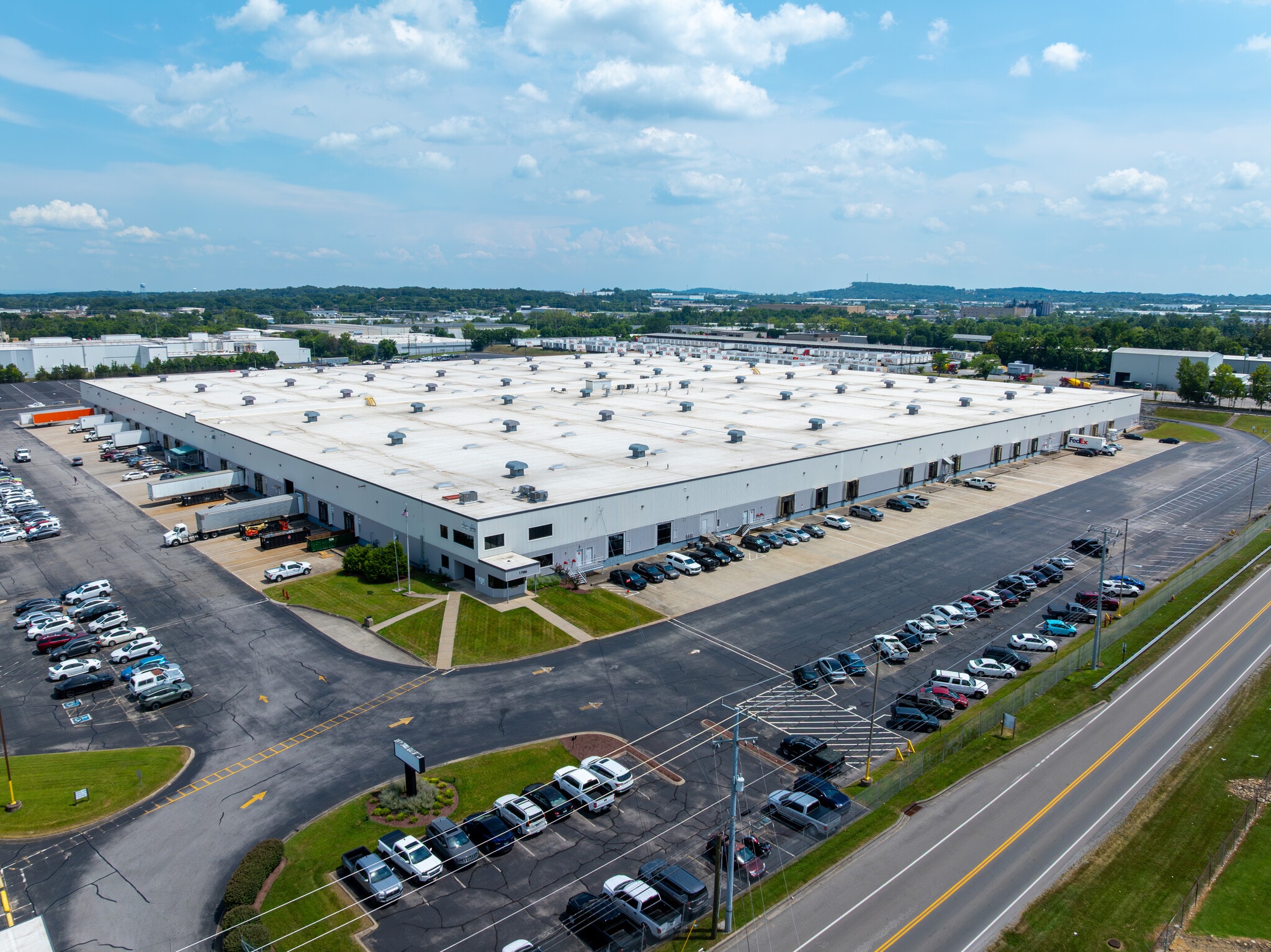 1706 Heil Quaker Blvd, La Vergne, TN for lease Primary Photo- Image 1 of 7