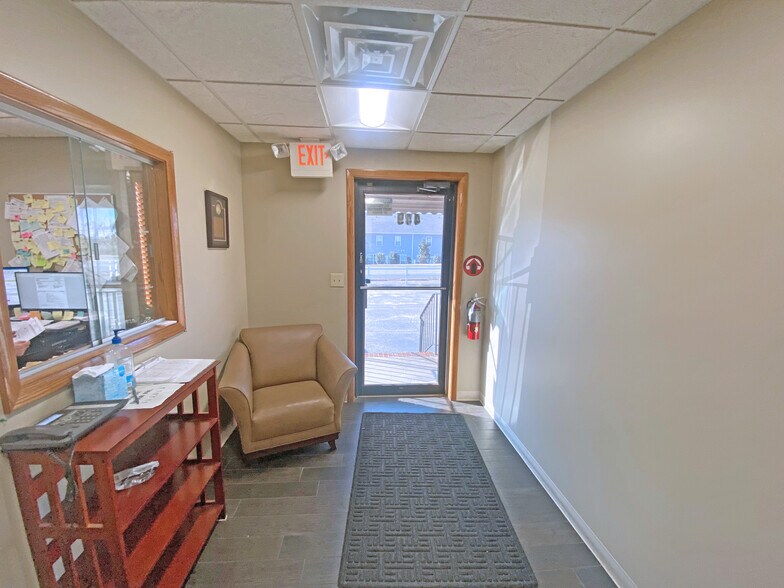 449 E Suber Rd, Greer, SC à louer - Photo intérieure - Image 3 de 12