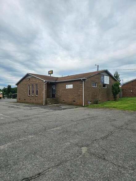 110 Belmont Pl, Shelby, NC for lease - Building Photo - Image 1 of 1