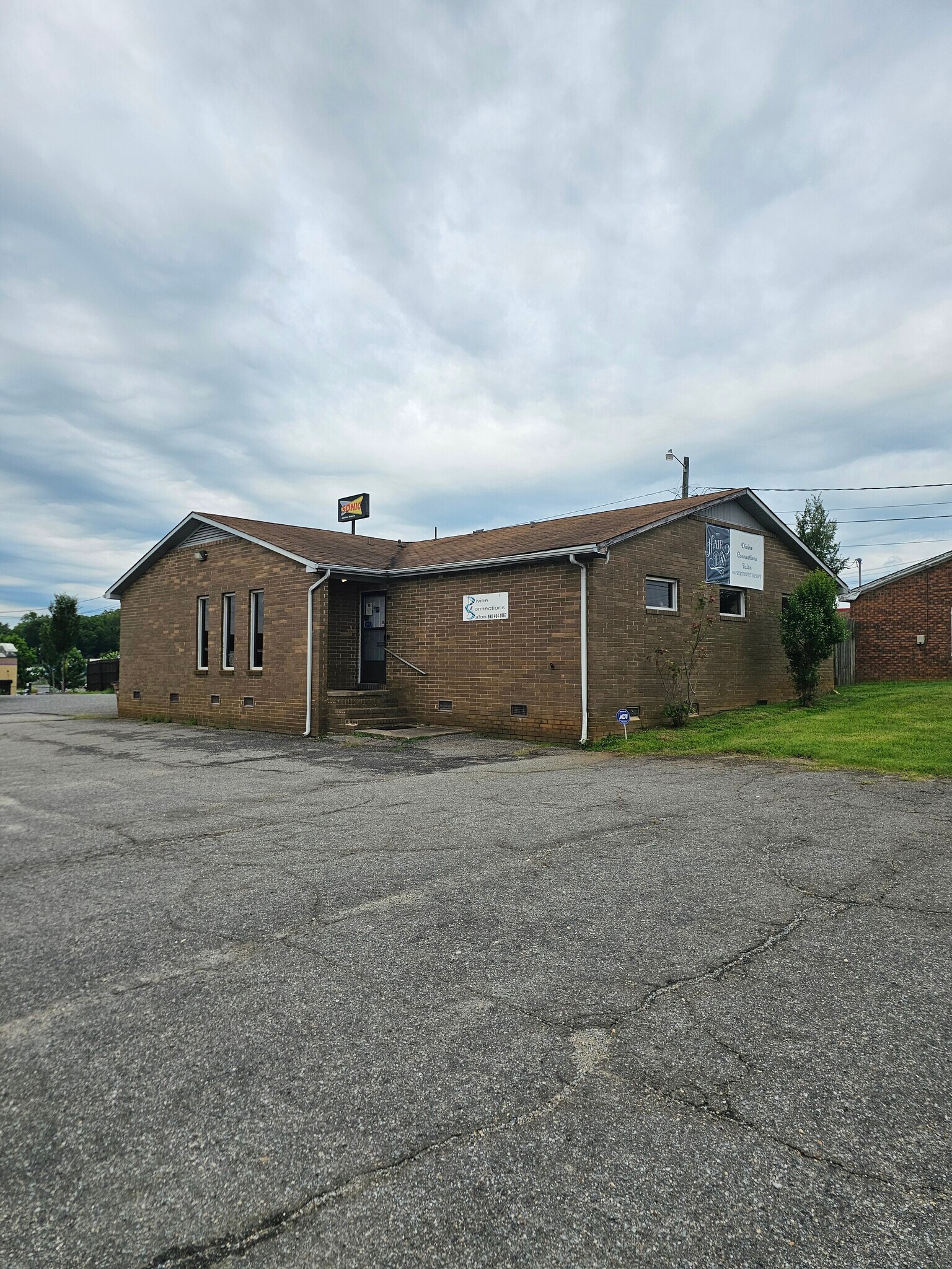 110 Belmont Pl, Shelby, NC for lease Building Photo- Image 1 of 2