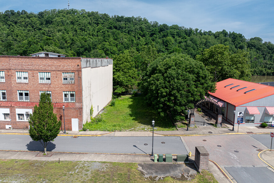 Clay Street Development portfolio of 2 properties for sale on LoopNet.ca - Building Photo - Image 2 of 10