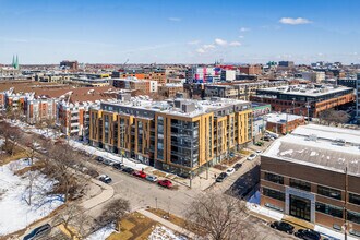 250 Rue Gary-Carter, Montréal, QC - AÉRIEN  Vue de la carte