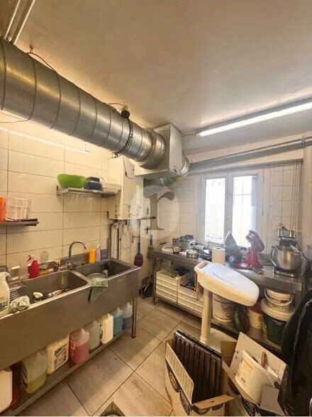 Commerce de détail dans Lille à louer - Photo intérieure - Image 3 de 6