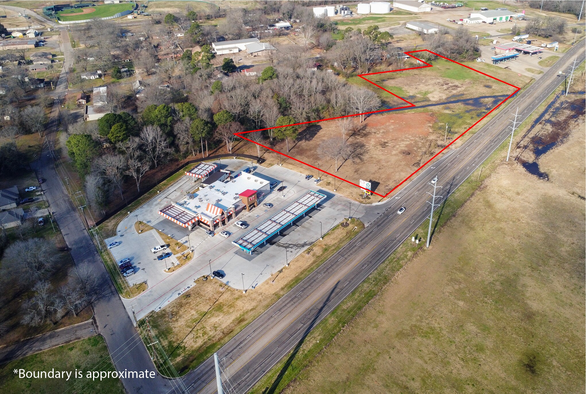 700 N Greer Blvd, Pittsburg, TX à vendre Photo du bâtiment- Image 1 de 15