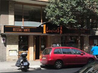 Plus de détails pour Multi-résidentiel à vendre