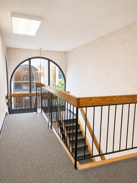 490 Schooleys Mountain Rd, Hackettstown, NJ for sale - Interior Photo - Image 3 of 4