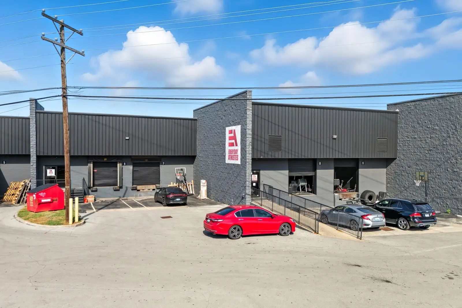 2001 Production Dr, Louisville, KY for lease Building Photo- Image 1 of 24