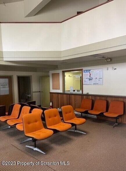 1434 Mount Cobb Rd, Lake Ariel, PA for lease - Building Photo - Image 3 of 13