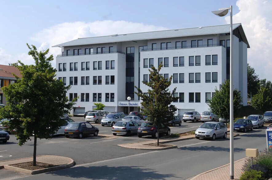 70 Rue Des Chantiers Du Beaujolais, Limas à vendre - Photo du bâtiment - Image 1 de 2