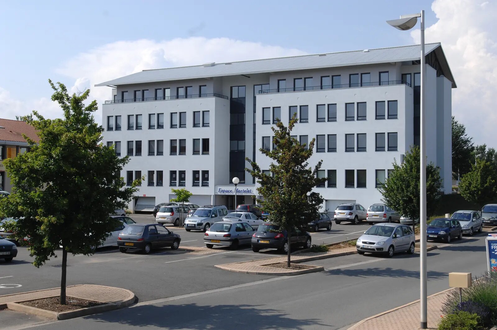 70 Rue Des Chantiers Du Beaujolais, Limas for sale Building Photo- Image 1 of 3