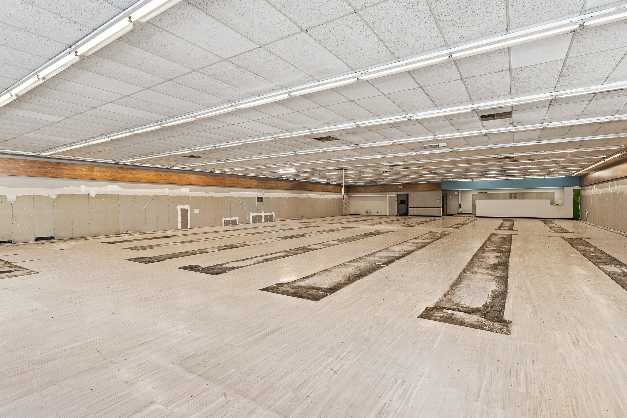 32 Union St, Easthampton, MA for lease Interior Photo- Image 1 of 11