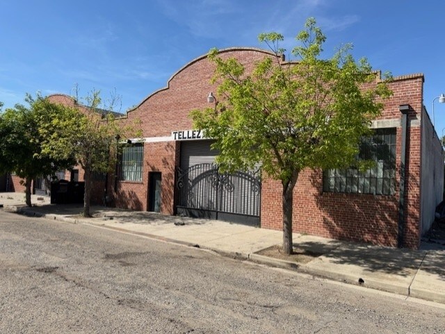 319 S American St, Stockton, CA à louer - Photo du bâtiment - Image 3 de 12