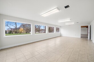 133 Level Rd, Collegeville, PA for lease Interior Photo- Image 1 of 33