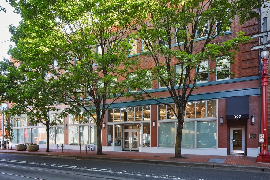 322-338 NW Fifth Ave, Portland, OR à louer - Photo du bâtiment - Image 1 de 19